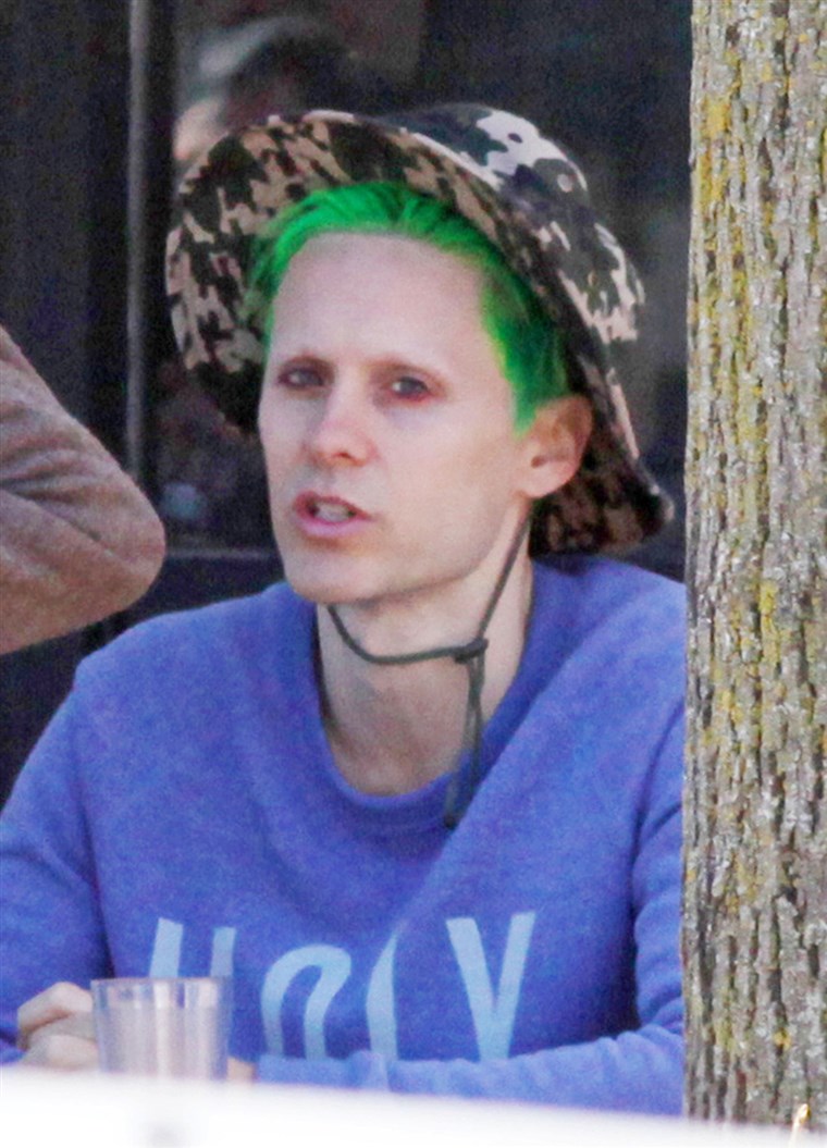 ג'רד Leto seen out for the first time in public sporting green hair for his role as The Joker in 'Suicide Squad'