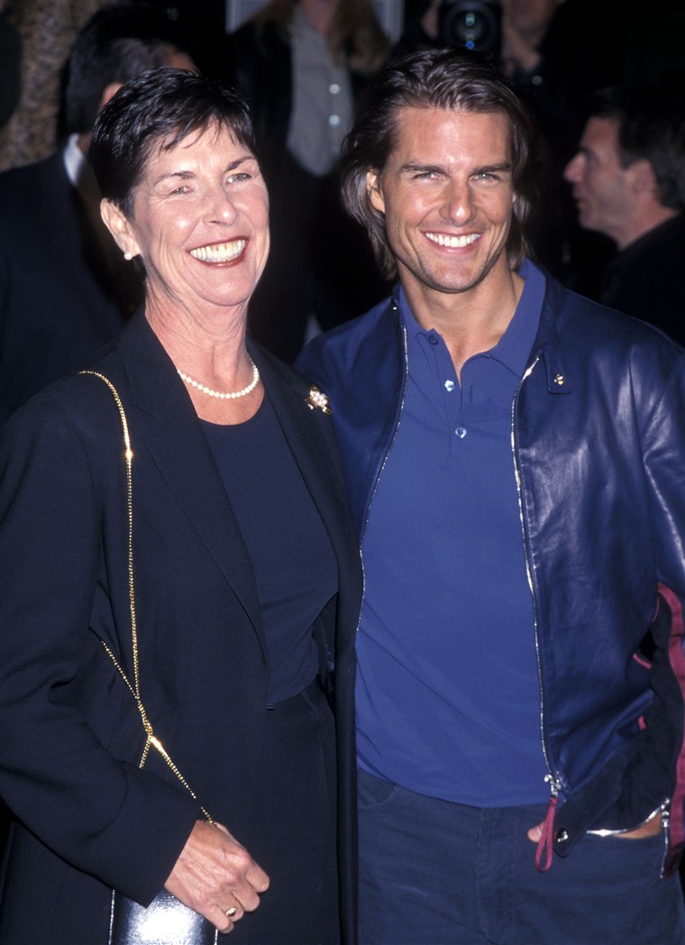 השחקן Tom Cruise and mother Mary Lee South