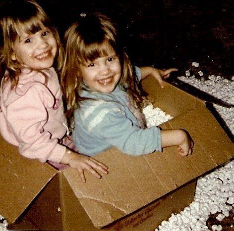 התאומים Shelley Skuster writes on Facebook, “My sis Lindee Jeneary and I have been best friends since the moment we rode in boxes together. She loves me so much, she wore my glasses as a disguise and failed a chemistry test for me in high school. I have since forgiven her. Now we live 2.5 hours apart and have families of our own, but we talk at least five times a day. Our husbands learned early on it came with the ‘deal.’ I love my sis and grateful I get to experience life's ups and downs with her!”