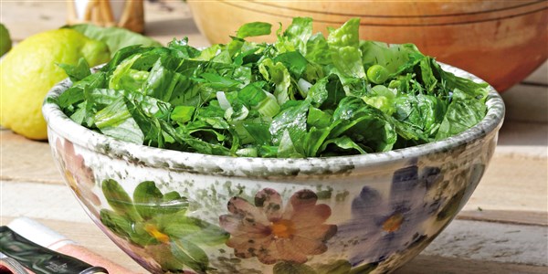 क्लासिक Spring Lettuce Salad