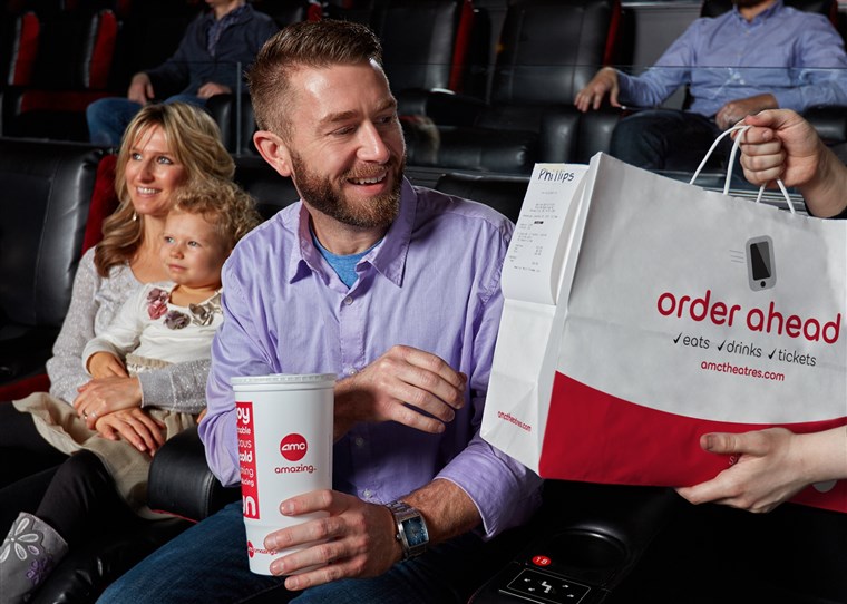 चार theaters in the Midwest tested AMC's pilot program for an app that allows audiences to order movie-theater food in advance, according to The New York Times.