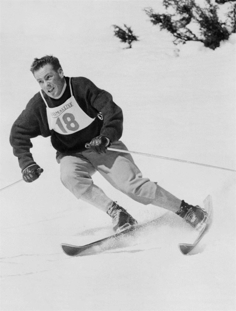 francuski skier Jean Vuarnet zooms down a hill in Feb. 1960, at the Winter Olympic Games in Squaw Valley. The courses are still in use for skiers.
