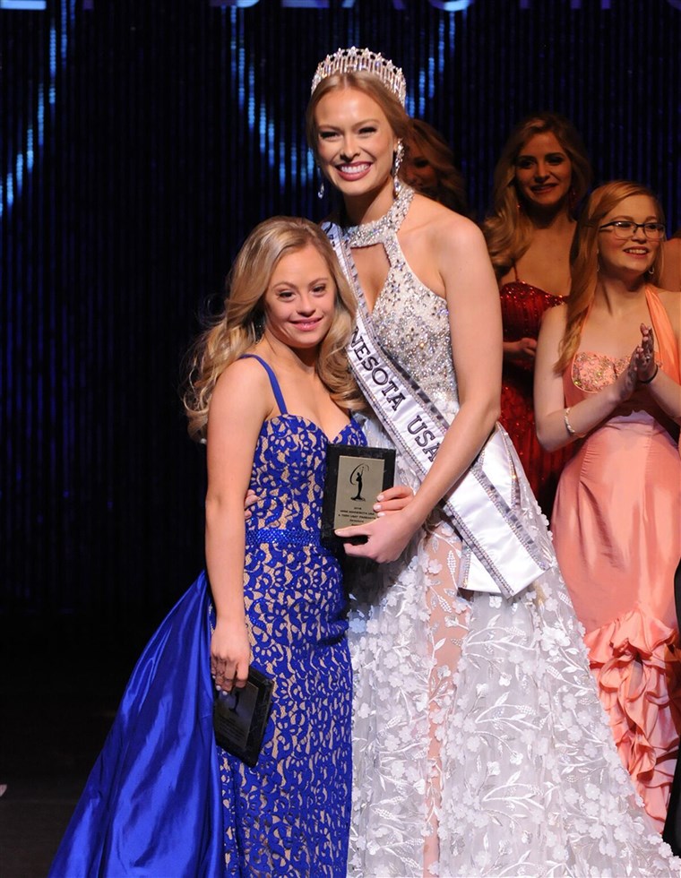 Míg Mikayla Holgrem didn't win Miss Minnesota, she did take home two prizes, the Spirit of Miss USA and the Director's award.
