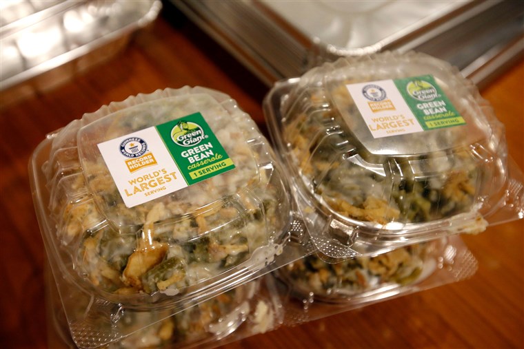 Egyedi servings from the Guinness World Records Largest Serving of Green Bean Casserole, made by Green Giant and weighing in at 637 pounds, are prepared for donation to Citymeals on Wheels, Thursday, Nov. 16, 2023 in New York. (Jason DeCrow/AP Images for Green Giant)